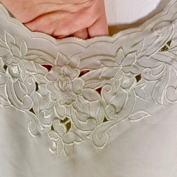 Vintage Celery Green Blouse - Picture 3 of 6